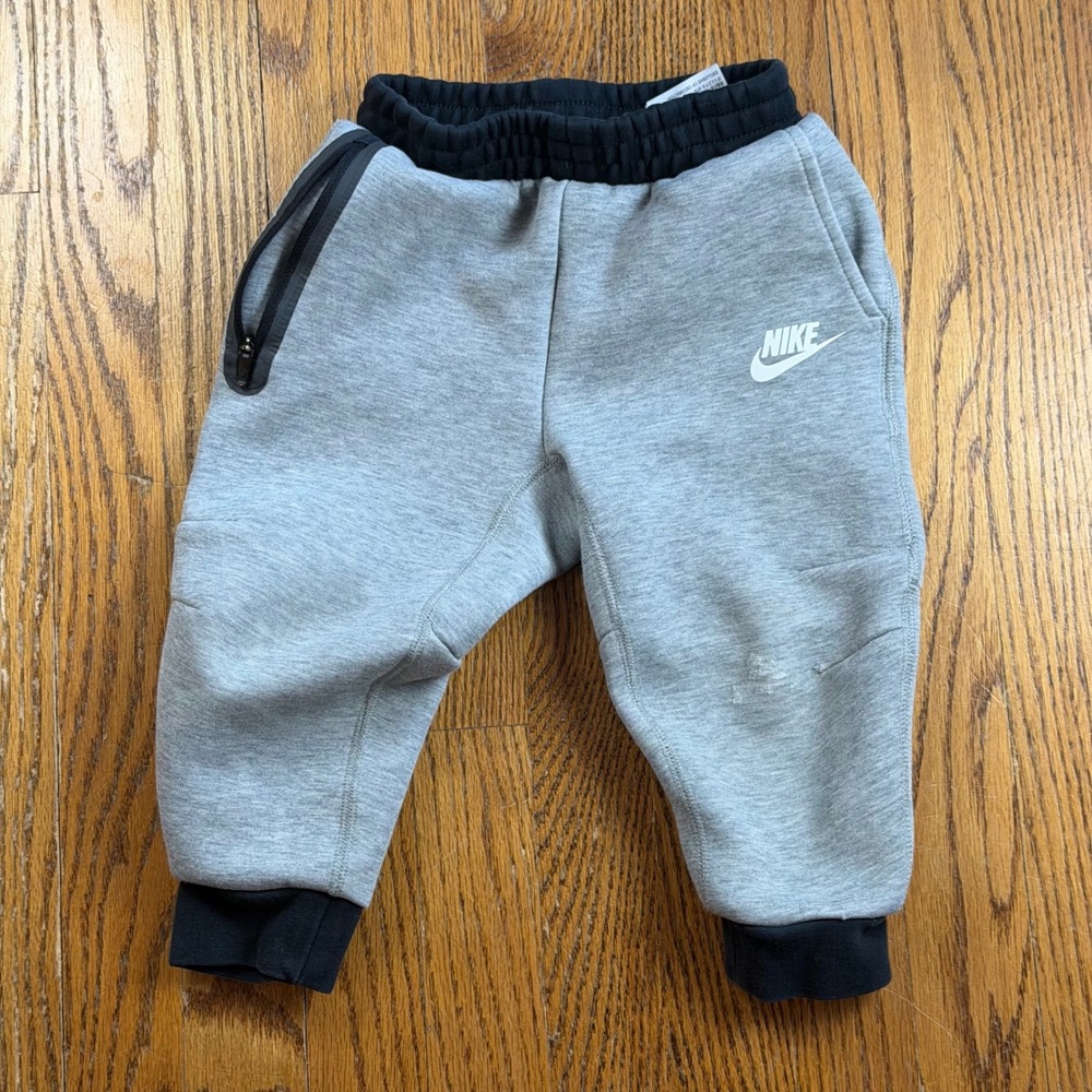Nike Tech Fleece Toddler Joggers Gray Black Pants 3T CU9213-063
